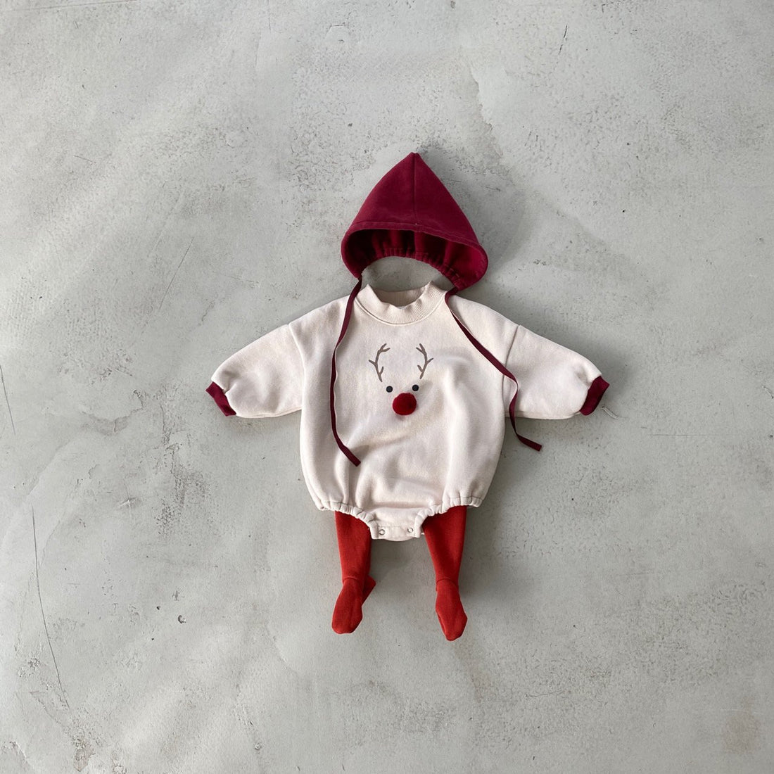 Adorable Baby Rudolf Romper & Bonnet Set 